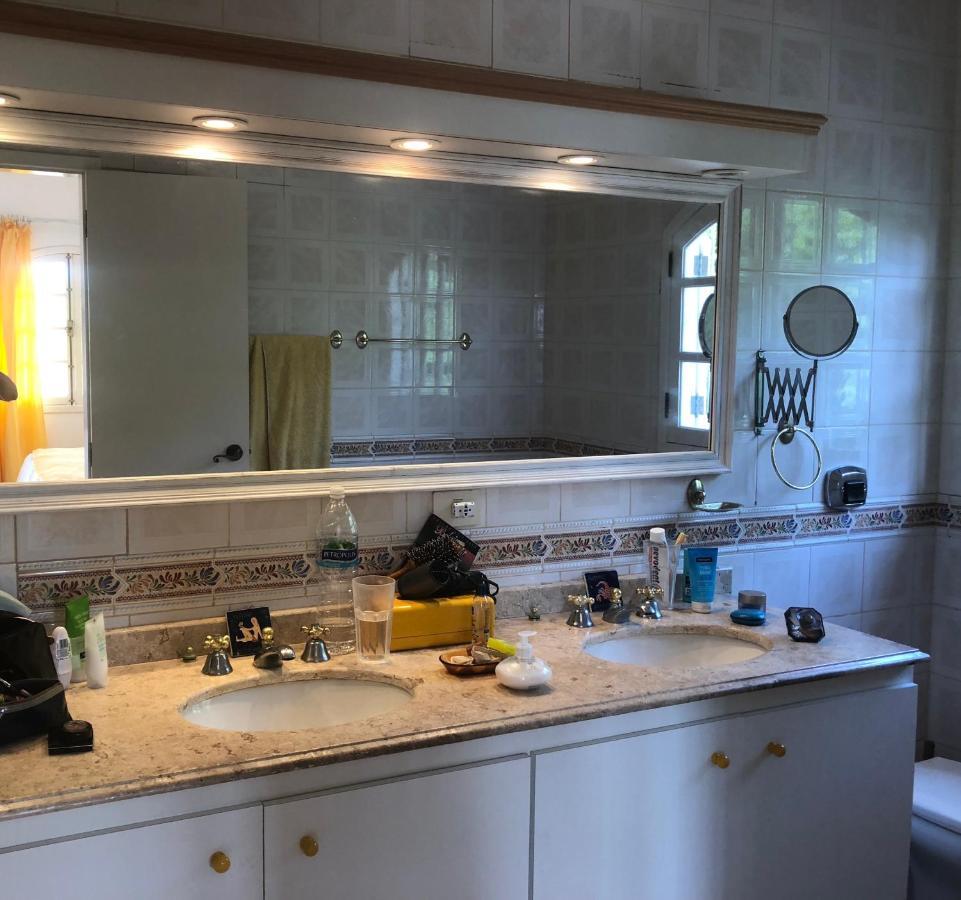 Villa Saint Tropez Cabo Frio Exteriör bild