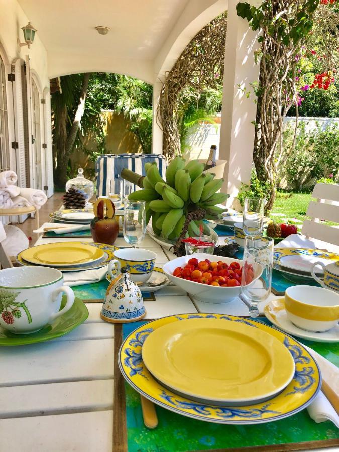 Villa Saint Tropez Cabo Frio Exteriör bild